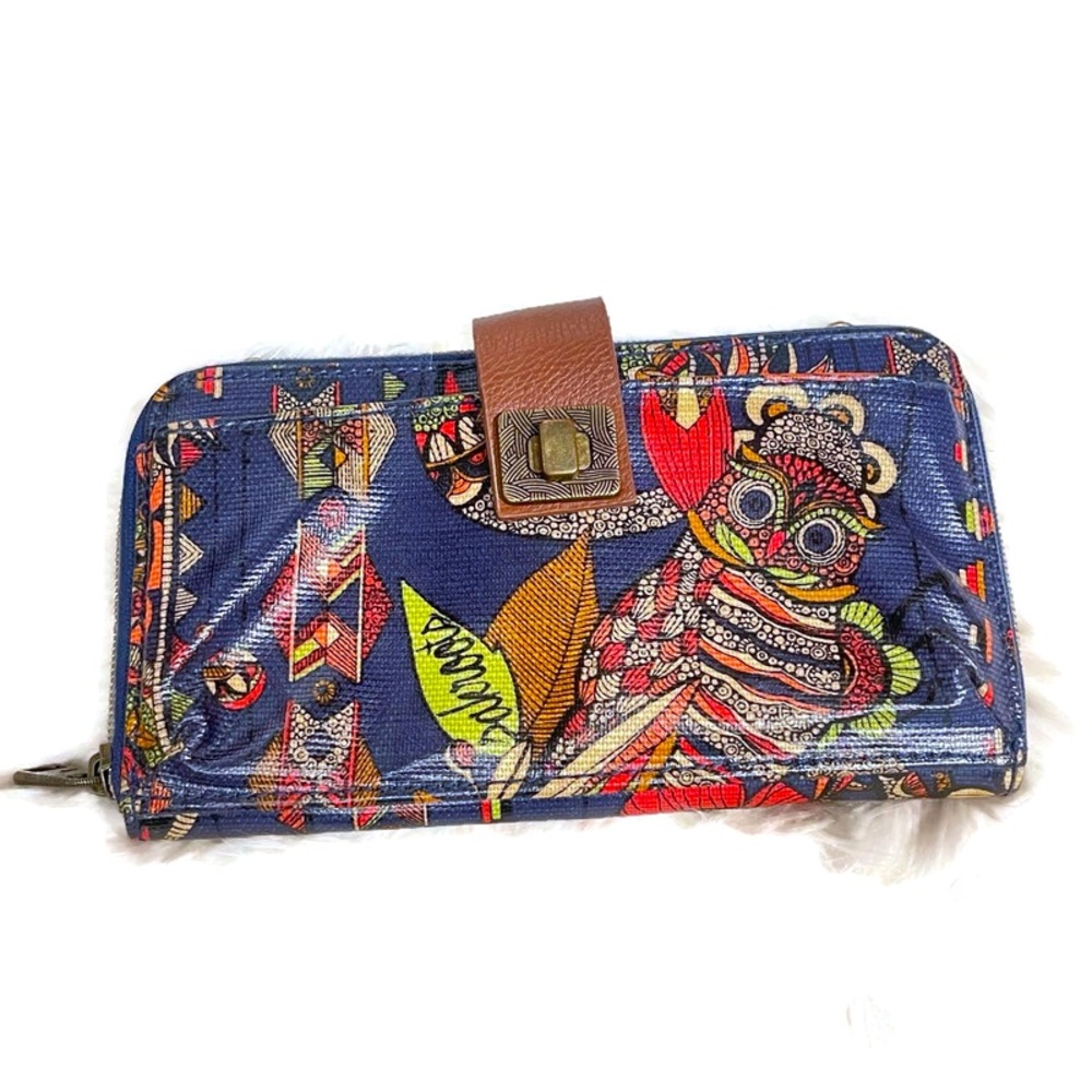 Sakroots Smartphone Wristlet Crossbody